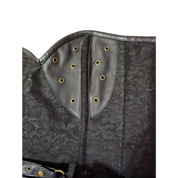 Charmian Steampunk Corset - Picture 5 of 6